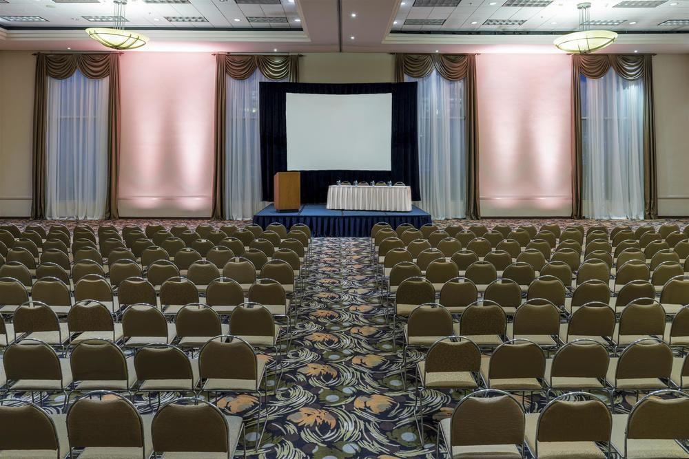 Four Points By Sheraton Galerias Monterrey Exterior photo The ballroom at the Hilton San Francisco